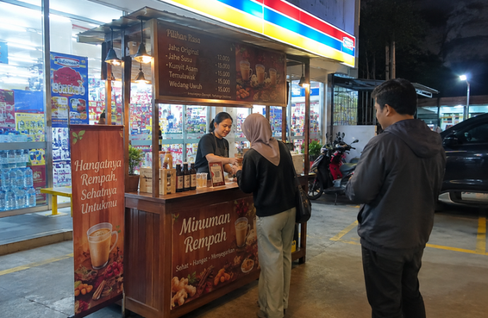 Simulasi Modal Usaha Booth Minuman Rempah: Berapa Dana yang Perlu Disiapkan?